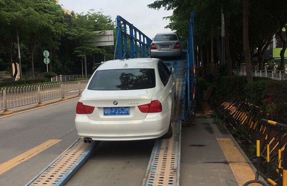 巴中托运汽车到东莞快速、安全的汽车托运服务！